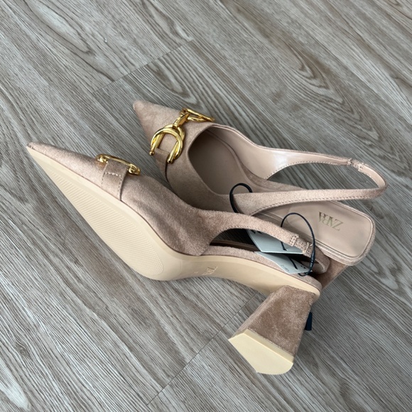 NWT Zara nude slingback horsebit heels - Picture 4 of 4